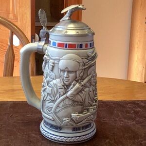 Avon vintage 1990 Tribute to the American Armed Forces